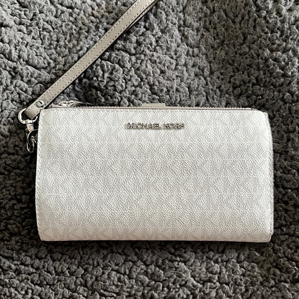 NWOT Michael Kors Jet Set Double Zip Wristlet